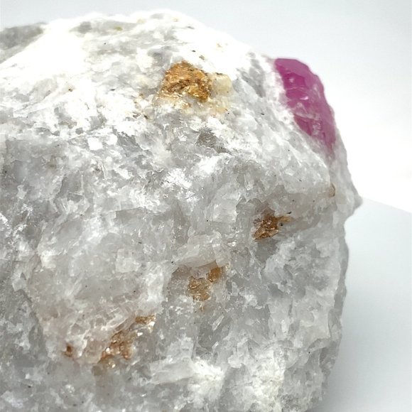 Jegdalek Ruby Crystal 287g or 1435ct - Picture 7 of 7